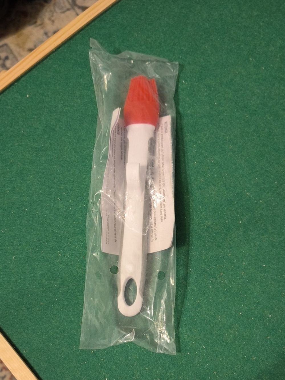 Pampered Chef Silicone Basting Brush - White and Red